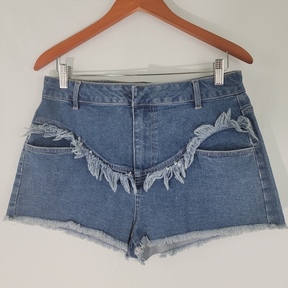 Chelsea & Violet Women's Fringe Frayed Hem Summer Denim Short Sz 28 Festival